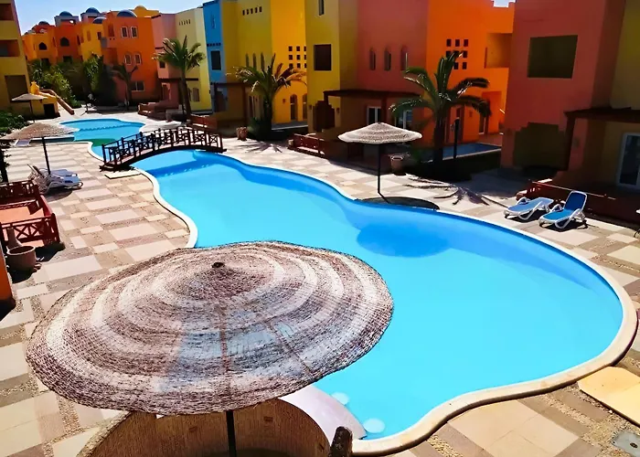 Stunning 2br - Al Dora Resort,