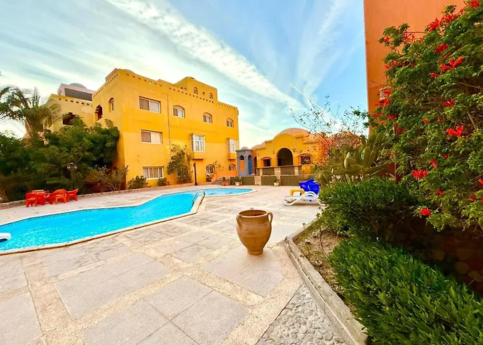 شقة Stunning 2br - Al Dora Resort, *
