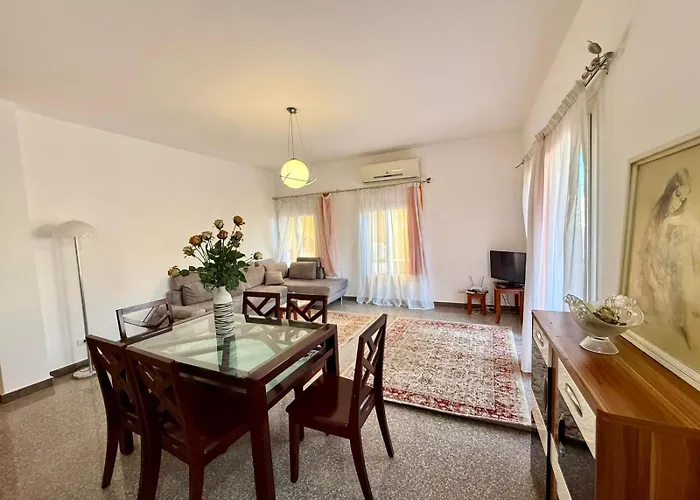 Stunning 2br - Al Dora Resort, شقة